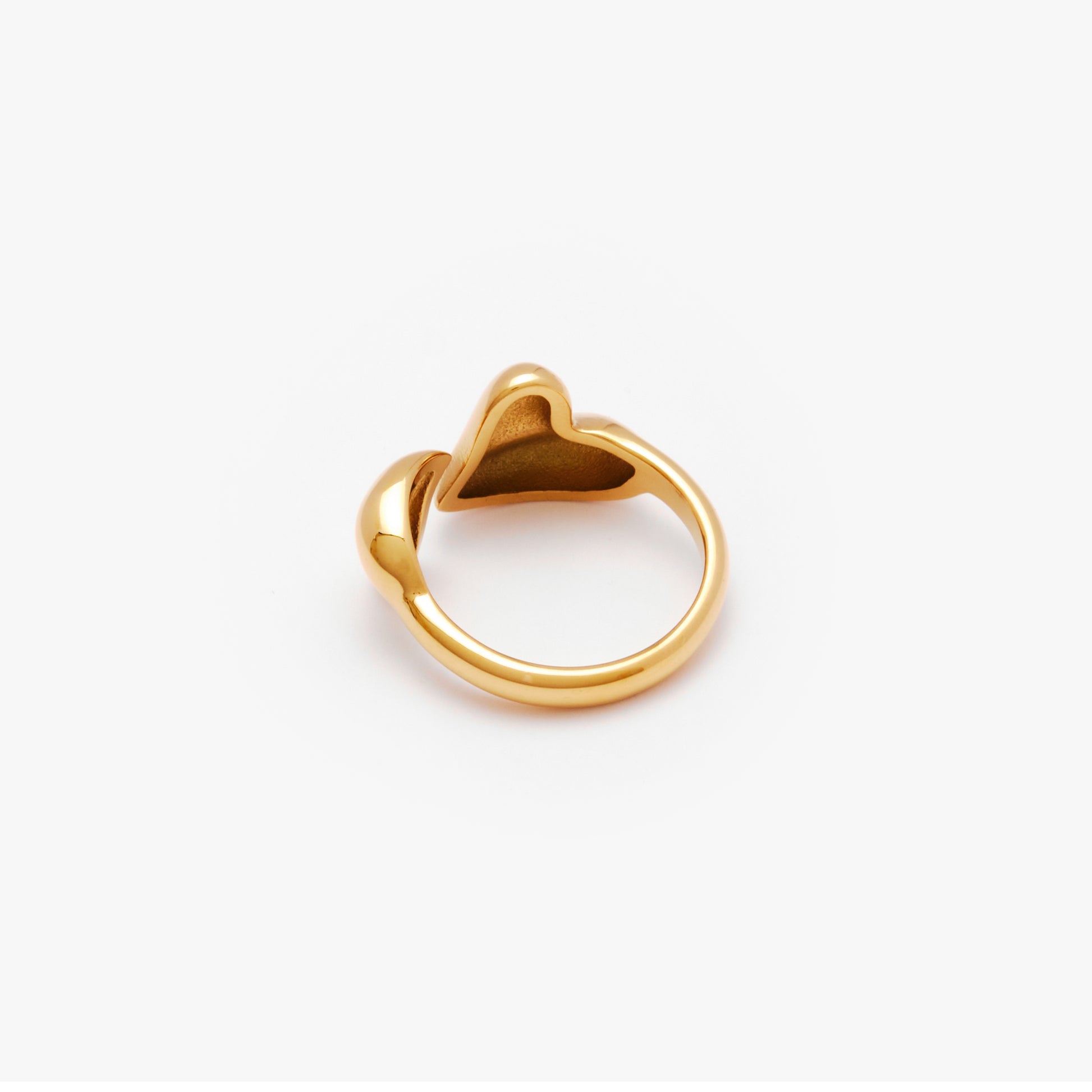Daniella Ring